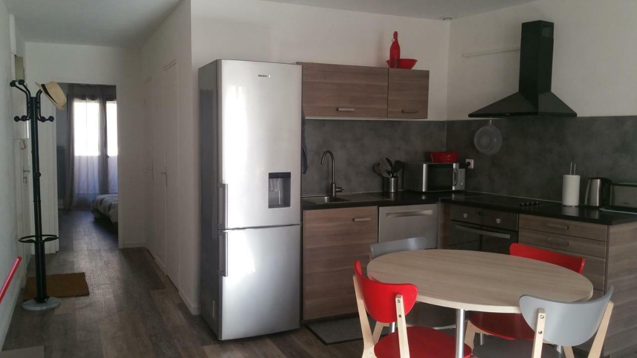 Appartement De Charme Au Calme カステルノ・ル・レ エクステリア 写真